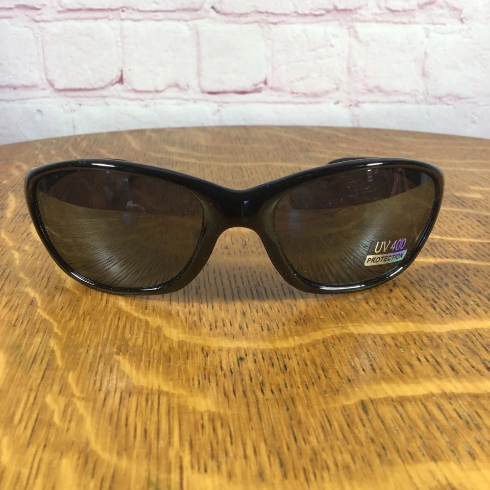 Black and Gray Frame Sunglasses